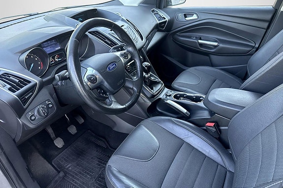 Ford Kuga 14 of 15