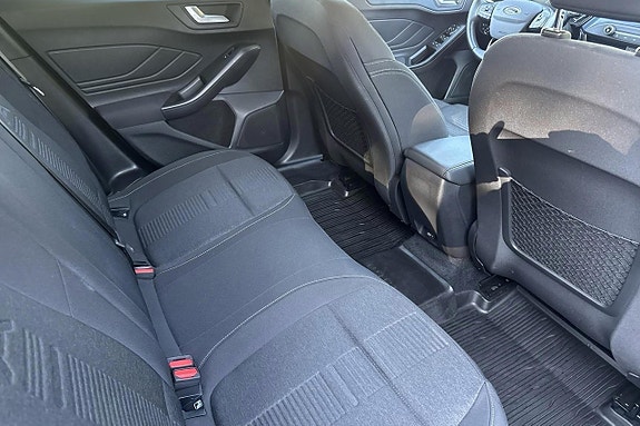 Ford Focus 11 of 21