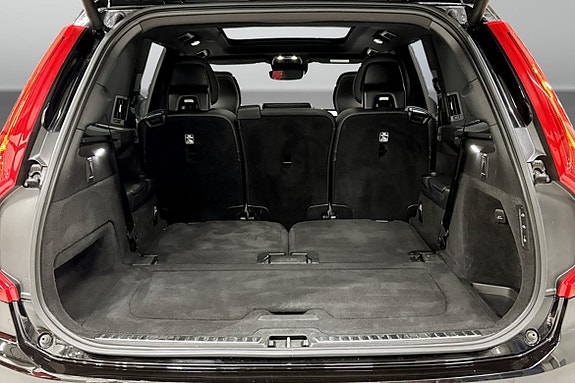 Volvo XC90 11 of 14