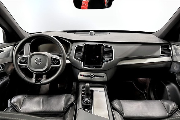 Volvo XC90 5 of 14