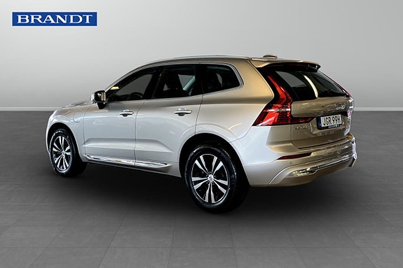 Volvo XC60 2 of 5