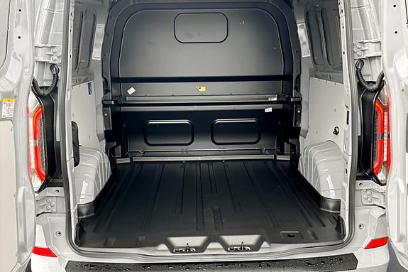 Ford Transit Custom 14 of 14