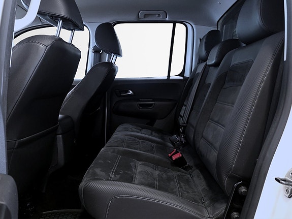 Volkswagen Amarok 14 of 16
