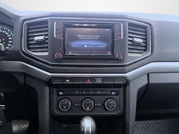 Volkswagen Amarok 10 of 16