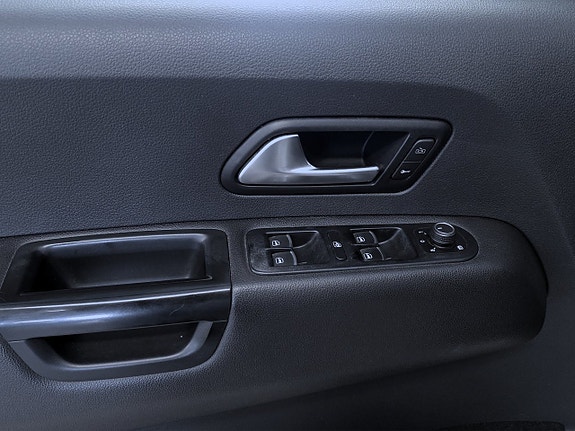 Volkswagen Amarok 7 of 16