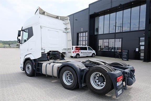 DAF XF530 FTS 6x2 2024 med endast 9 880 mil +2 års gar 3 of 5