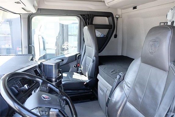 Scania Super S500 6x2 dragbil Årsmodell 2023 7 of 8