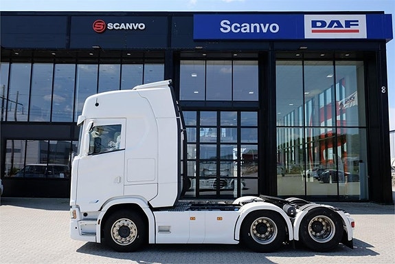 Scania Super S500 6x2 dragbil Årsmodell 2023 2 of 8