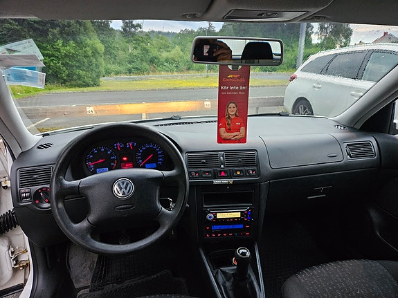 Volkswagen Golf IV 7 of 10