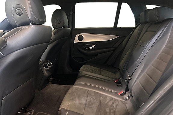 Mercedes-Benz E300 de 14 of 27