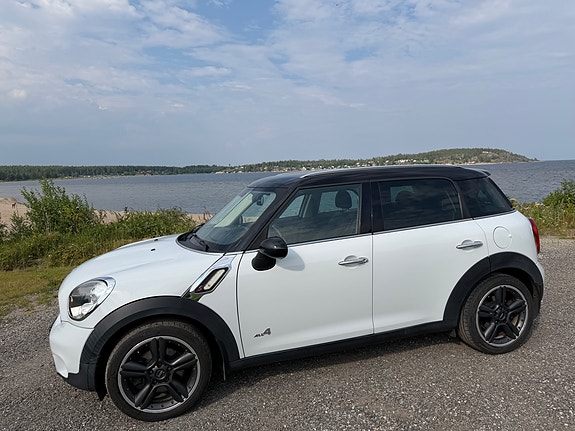 MINI Countryman Cooper S 3 of 5