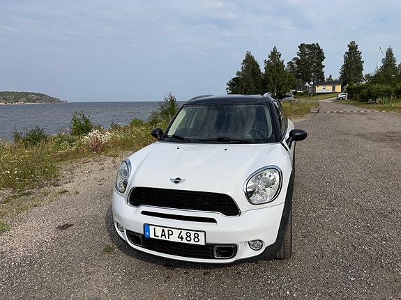 MINI Countryman Cooper S 2 of 5
