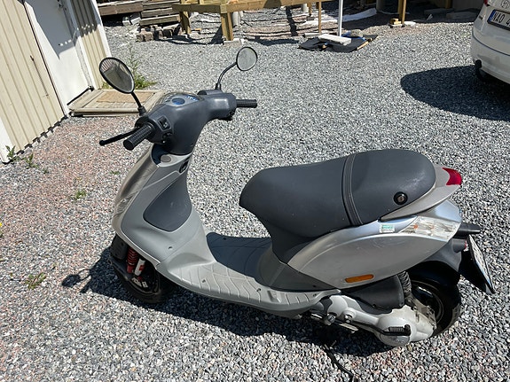 Vespa PIAGGIO VESPA ZIP 2 of 2