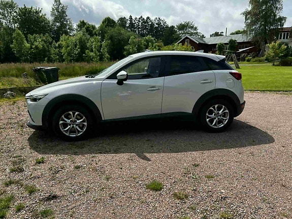 Mazda CX-3 2 of 5