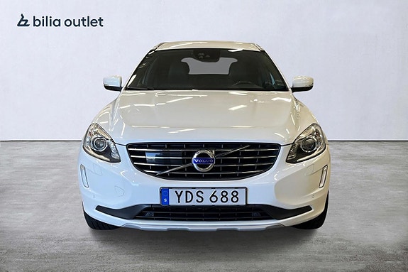 Volvo XC60 10 of 24
