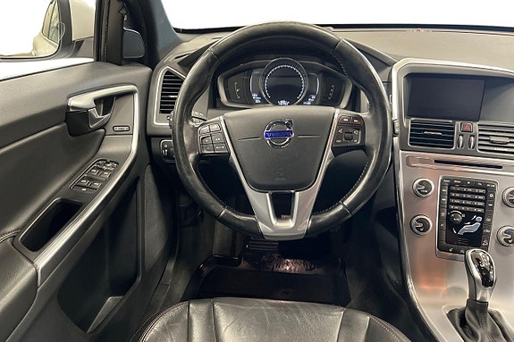 Volvo XC60 14 of 24