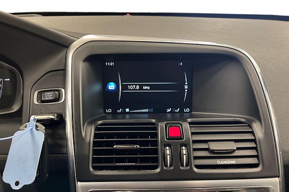 Volvo XC60 19 of 24