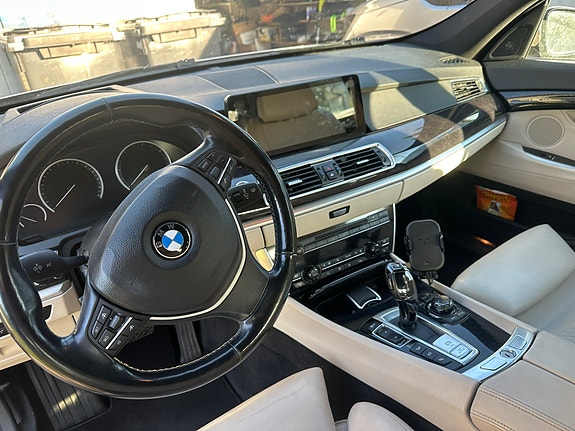 BMW 535d 4 of 5