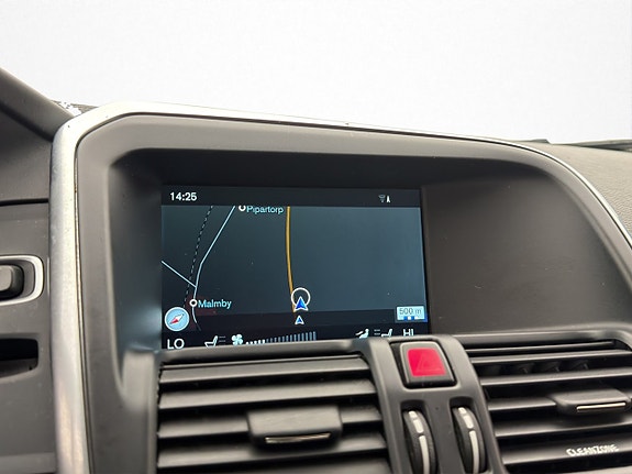 Volvo XC60 18 of 30