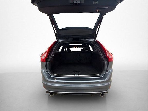 Volvo XC60 27 of 30