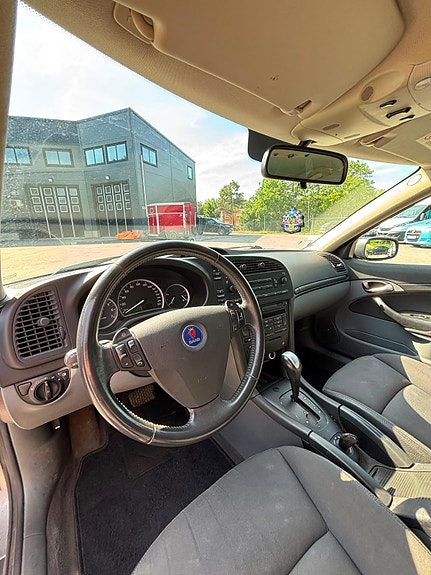 Saab 9-3 4 of 5