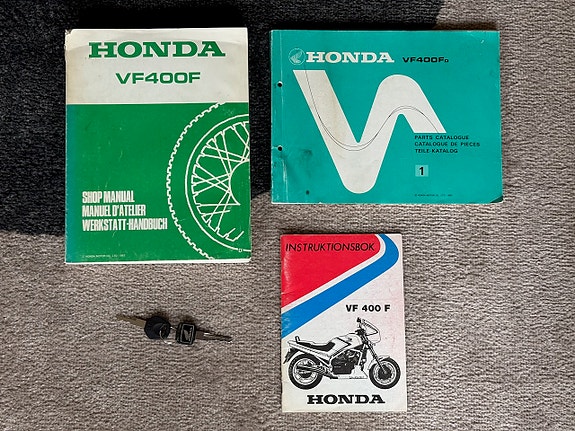 Honda VF 400 F 5 of 5