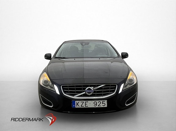 Volvo S60 2 of 5