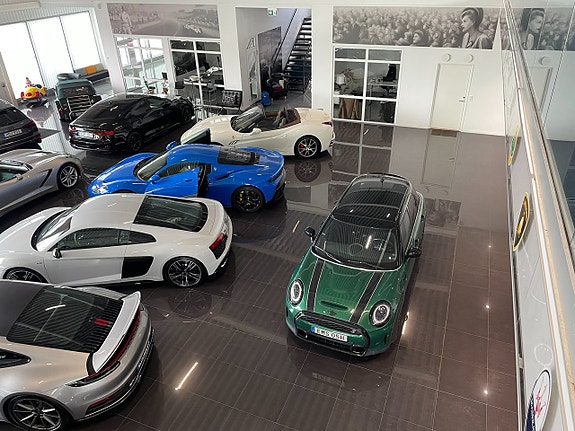 MINI Cooper S 5 of 5