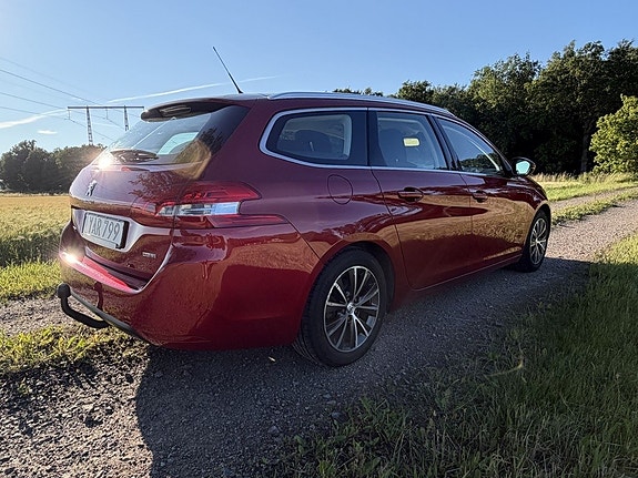 Peugeot 308 SW 6 of 11