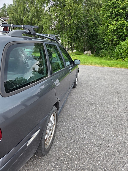 Volvo V40 6 of 6