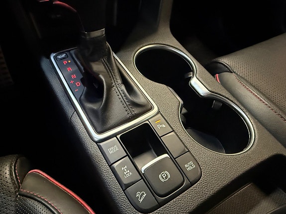 Kia Sportage 12 of 16