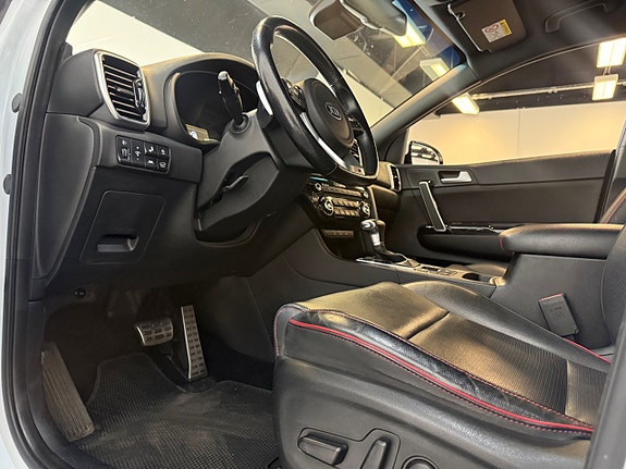 Kia Sportage 8 of 16
