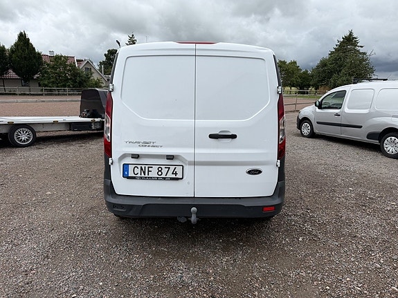 Ford Transit Connect 6 of 8