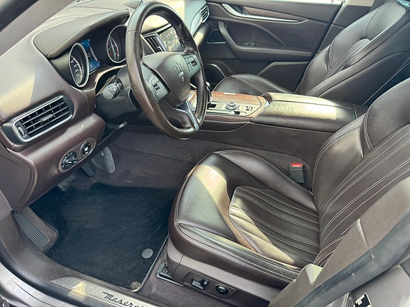 Maserati Levante 12 of 30