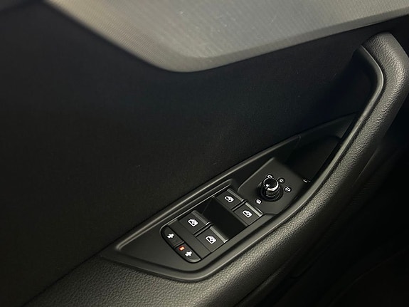 Audi A4 13 of 16