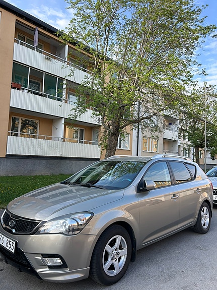 Kia Ceed 8 of 9