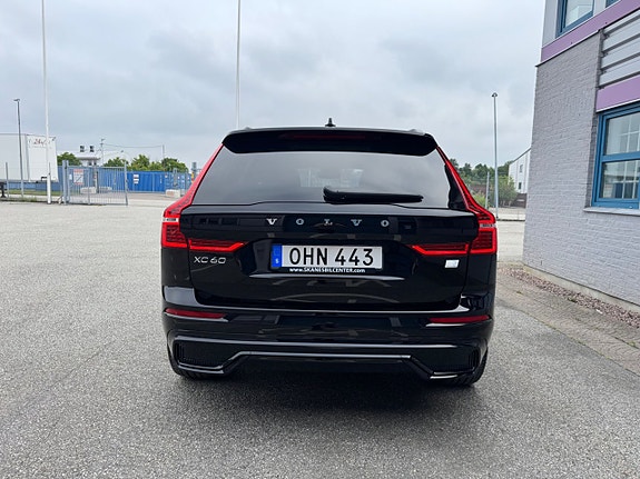 Volvo XC60 7 of 23