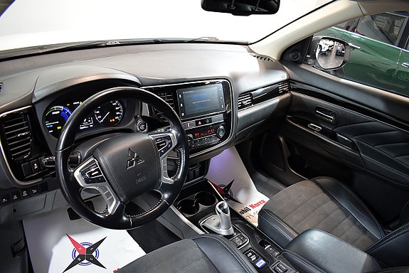 Mitsubishi Outlander 12 of 29