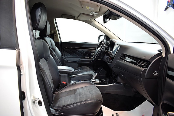 Mitsubishi Outlander 13 of 29