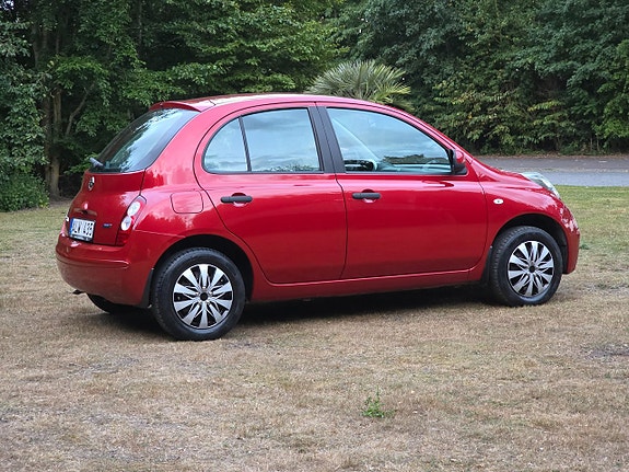 Nissan Micra 6 of 22