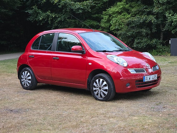 Nissan Micra 3 of 5