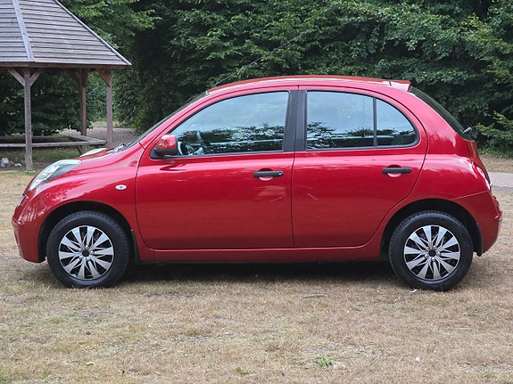 Nissan Micra 13 of 22