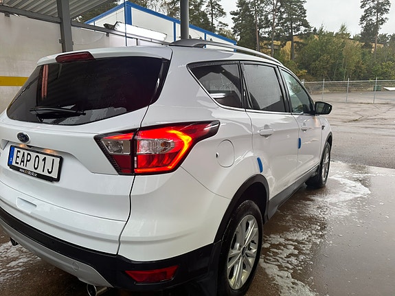 Ford Kuga 4 of 5