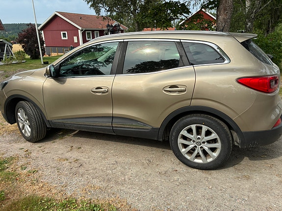 Renault Kadjar 2 of 5