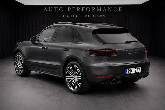 Porsche Macan Turbo 3 of 5
