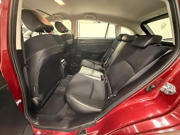 Subaru Impreza 10 of 18