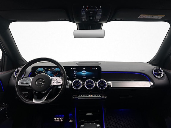 Mercedes-Benz GLB200 d 12 of 30