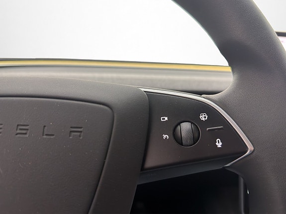 Tesla Model 3 22 of 30