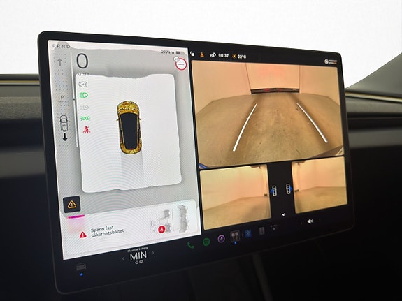 Tesla Model 3 24 of 30