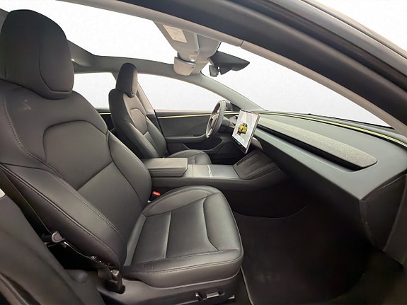 Tesla Model 3 15 of 30